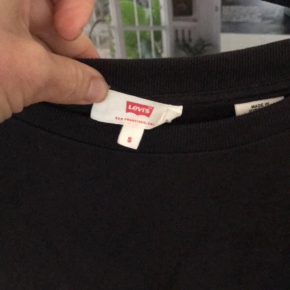 Levi’s size small black sweatshirt with fringe